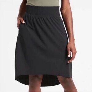 Athleta Cosmic Skirt Sz medium black hi-low travel